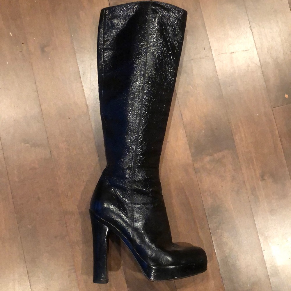 YVes St laurent naplack patent leather plateau
